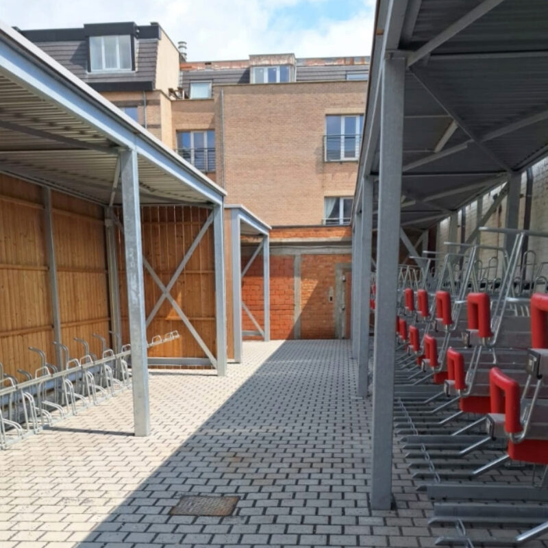 Installation de sécurité pour l'accès d'un immeuble à Bruxelles