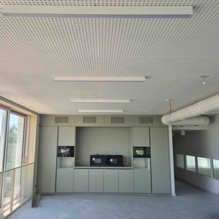 Installation électrique de la nouvelle cuisine de l'Hôtel de Ville de Hannut